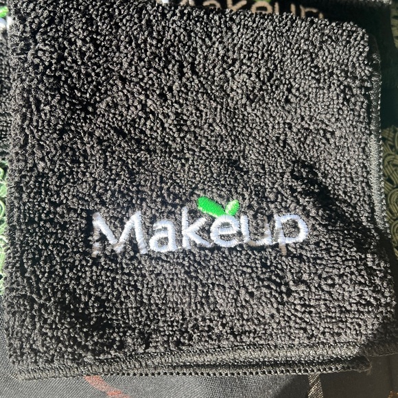 New, never used, Black Makeup remover Towel Set. So soft. Set of 6. - Picture 2 of 5